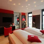 Kh Hotell 4*