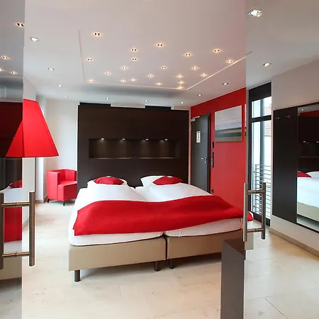 Hotel Kh 4*