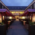 Kh Mit Restaurant Hotel