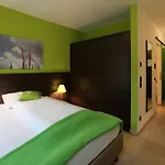 Hotel Kh Mit Restaurant