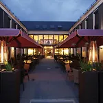 Hotel Kh Mit Restaurant 4*