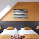 Hotel Kh Mit Restaurant 4*