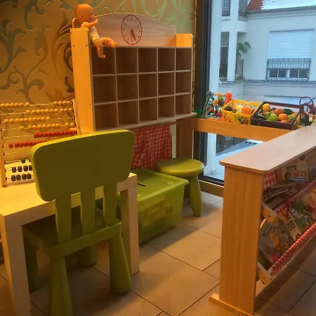 Kh Mit Restaurant Hotel 4*