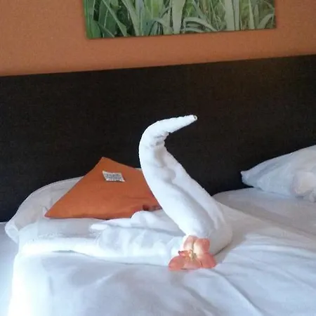 Hotel Kh Mit Restaurant