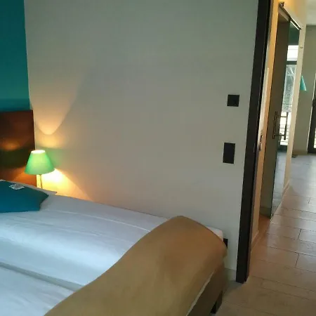 Kh Mit Restaurant Hotel 4*