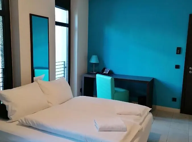 Kh Mit Restaurant Hotel